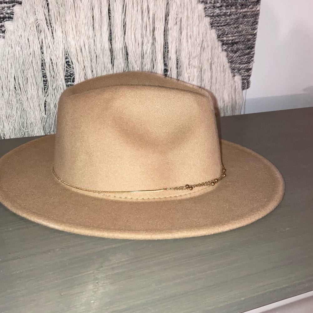 Forever 21 Flat Brim Fadora